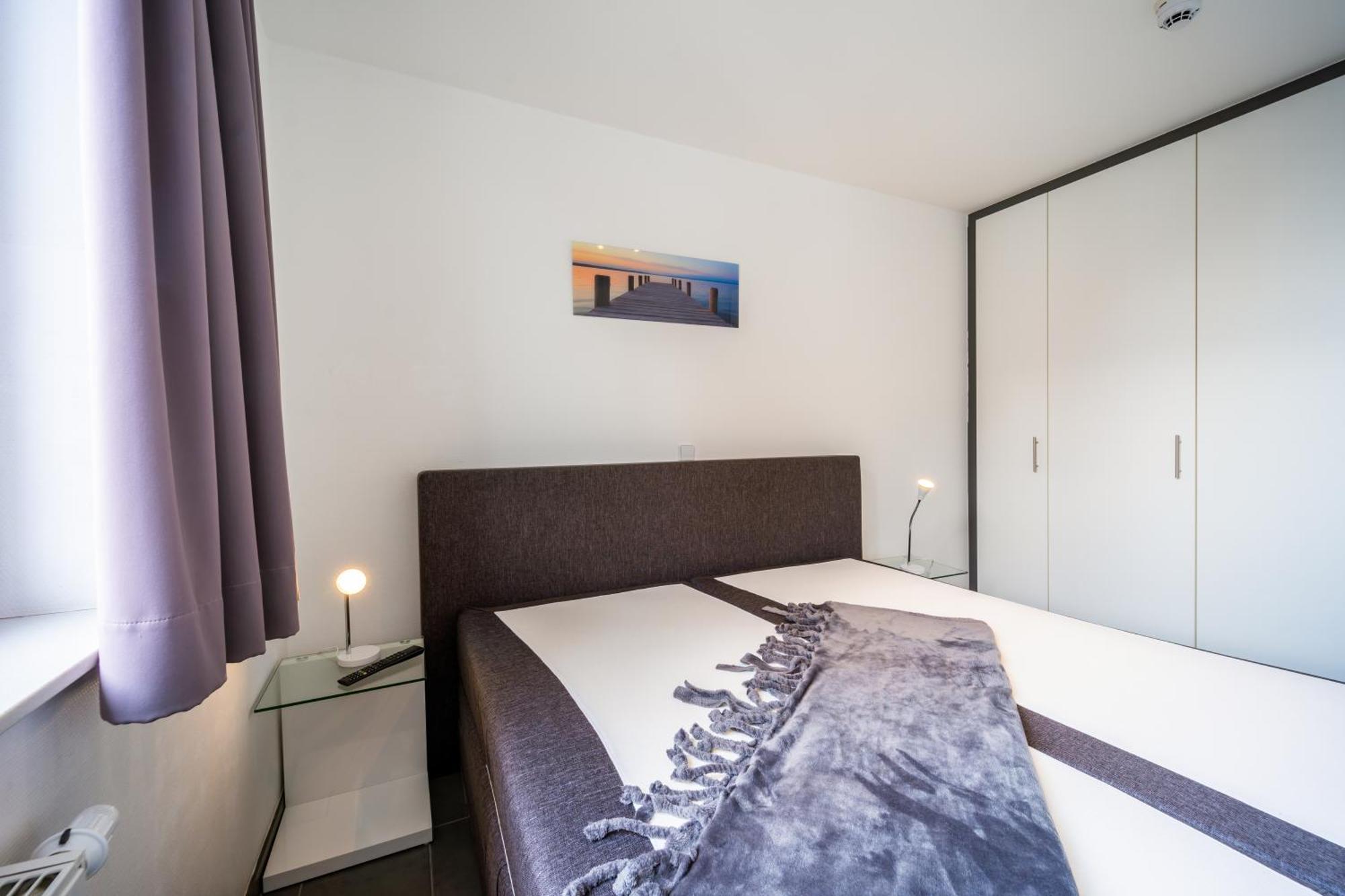Leuchtturm 10 Apartment โกรสเซนโบรเดอ ภายนอก รูปภาพ