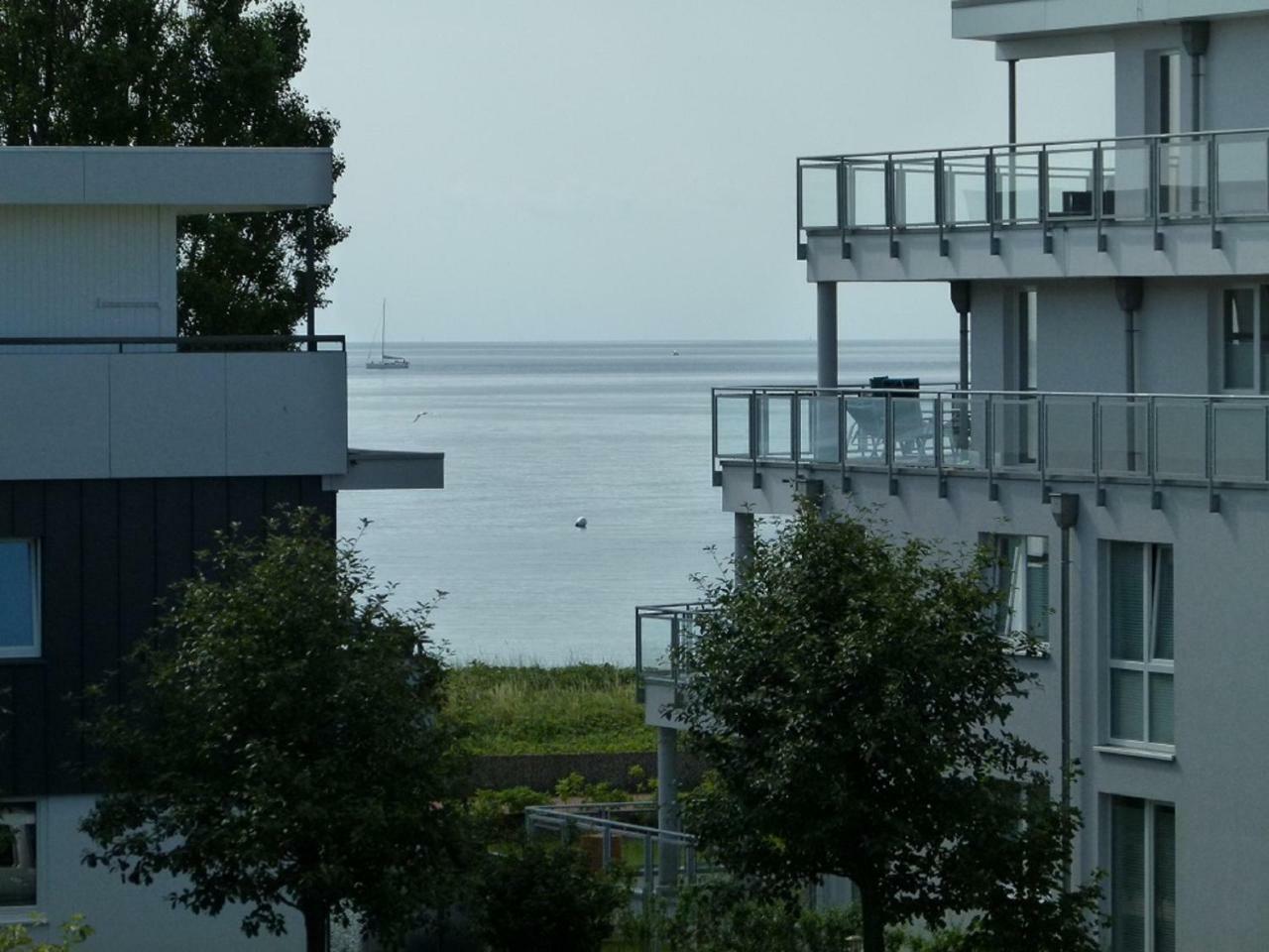 Leuchtturm 10 Apartment โกรสเซนโบรเดอ ภายนอก รูปภาพ