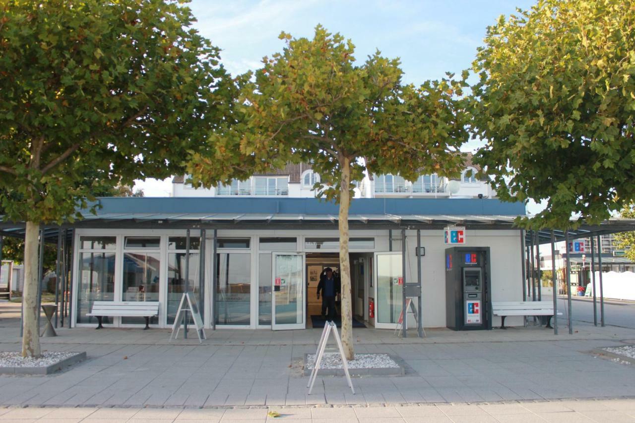 Leuchtturm 10 Apartment โกรสเซนโบรเดอ ภายนอก รูปภาพ