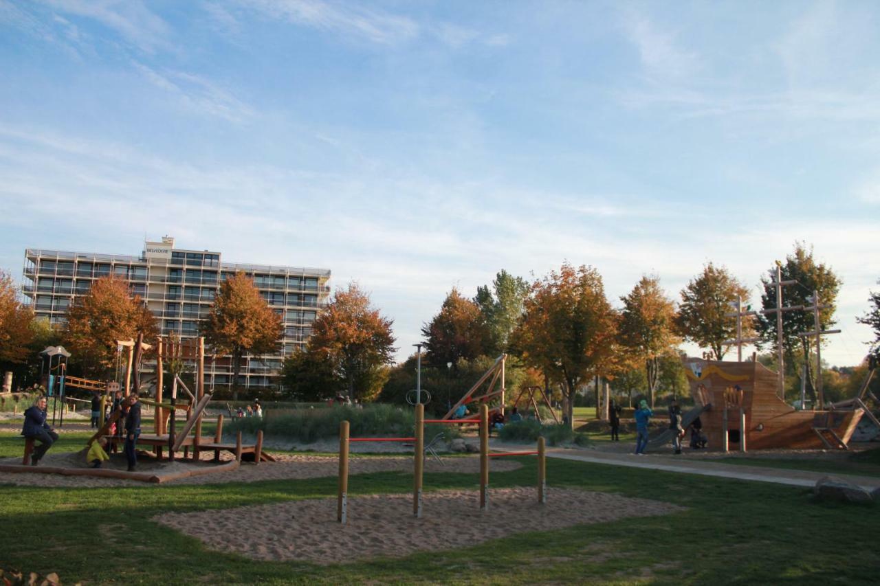 Leuchtturm 10 Apartment โกรสเซนโบรเดอ ภายนอก รูปภาพ